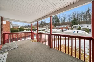 910 Colonial Manor Rd, North Huntingdon, PA 15642 - Photo 4