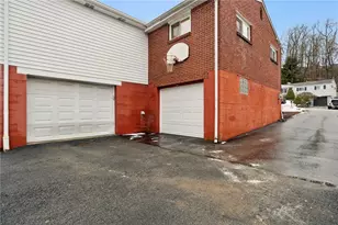 910 Colonial Manor Rd, North Huntingdon, PA 15642 - Photo 36