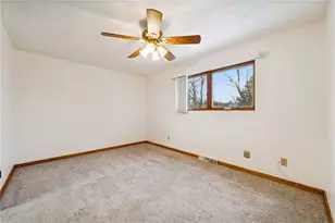 910 Colonial Manor Rd, North Huntingdon, PA 15642 - Photo 18