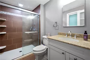 2455 Berkshire Dr, Pittsburgh, PA 15241 - Photo 14