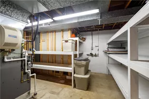 2455 Berkshire Dr, Pittsburgh, PA 15241 - Photo 32