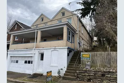 110 Chestnut St #C, Jeannette, PA 15644 - Photo 2