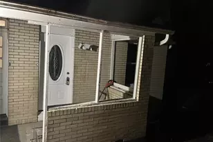 110 Chestnut St, Jeannette, PA 15644 - Photo 4