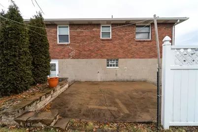 199 Spruce Street, Mount Pleasant Township, PA 15666 - Photo 8