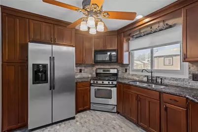 2201 Parklyn Street, Pittsburgh, PA 15234 - Photo 8