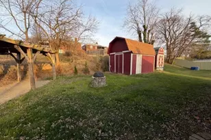 2201 Parklyn St, Pittsburgh, PA 15234 - Photo 44