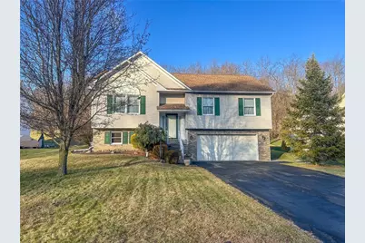 536 Lori Dr, Allegheny Township, PA 15656 - Photo 1