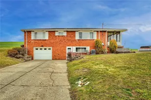 622 Bovard Luxor Rd, Hempfield Township, PA 15601 - Photo 2