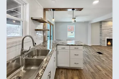 202 Nobles Ln, Pittsburgh, PA 15210 - Photo 10