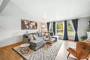 723 Rollinson Rd, Hermitage, PA 16148 - Photo 10