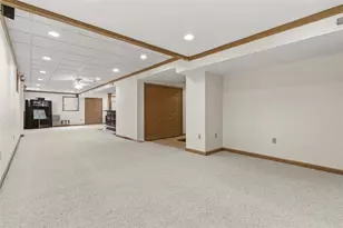 370 Cobblestone Cir, Robinson Twp, PA 15136 - Photo 36