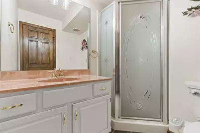 370 Cobblestone Cir, Robinson Twp, PA 15136 - Photo 18