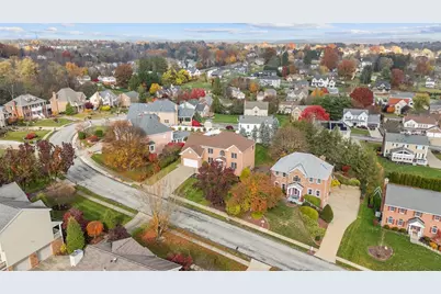 370 Cobblestone Cir, Robinson Twp, PA 15136 - Photo 46