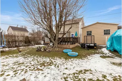 152 N Haft St, Houston, PA 15342 - Photo 4