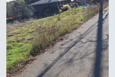 159 Roseberry Ln, Pittsburgh, PA 15216 - Photo 4