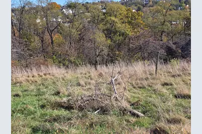 159 Roseberry Ln, Pittsburgh, PA 15216 - Photo 1