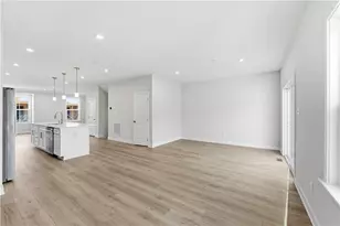 339 Telluride Ln, Cranberry Township, PA 16066 - Photo 10