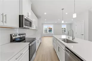 339 Telluride Ln, Cranberry Township, PA 16066 - Photo 4