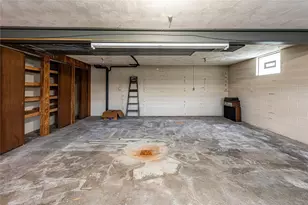 237 Melrose Dr, New Stanton, PA 15672 - Photo 24