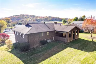 237 Melrose Dr, New Stanton, PA 15672 - Photo 28