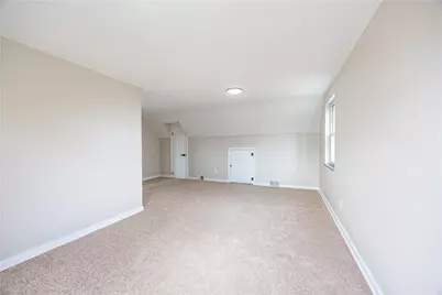 415 Charlotte Dr, Pittsburgh, PA 15236 - Photo 16