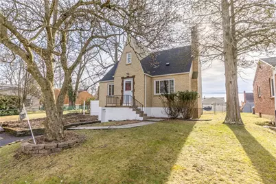 415 Charlotte Dr, Pittsburgh, PA 15236 - Photo 2