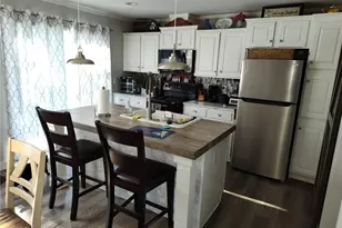 163 Mancini Dr, Somerset Township, PA 15501 - Photo 2