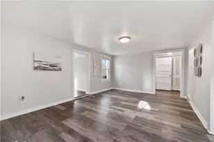 2625 Oakhill Dr, South Park, PA 15129 - Photo 6