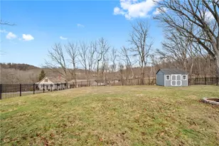 2625 Oakhill Dr, South Park, PA 15129 - Photo 26