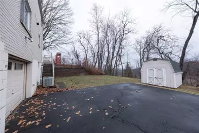209 Video Dr, Munhall, PA 15120 - Photo 32