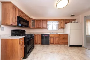 209 Video Dr, Munhall, PA 15120 - Photo 16