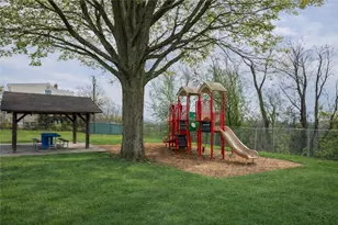 209 Video Dr, Munhall, PA 15120 - Photo 42