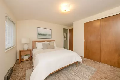 209 Video Dr, Munhall, PA 15120 - Photo 8