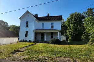 917 Mapletown Rd, Mapletown, PA 15338 - Photo 1