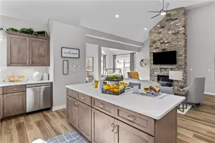 109 Independence Dr, Jefferson Township, PA 16023 - Photo 14