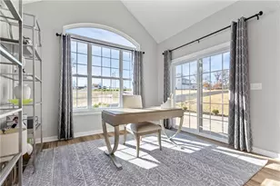 109 Independence Dr, Jefferson Township, PA 16023 - Photo 6