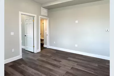 422 Walnut St #2, Sewickley, PA 15143 - Photo 4