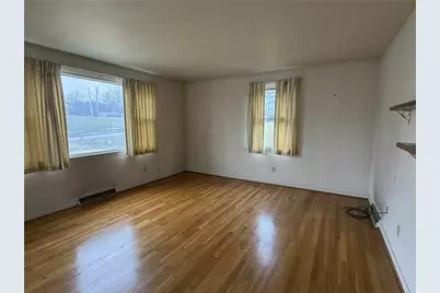 359 Dixon Blvd, South Union Township, PA 15401 - Photo 2