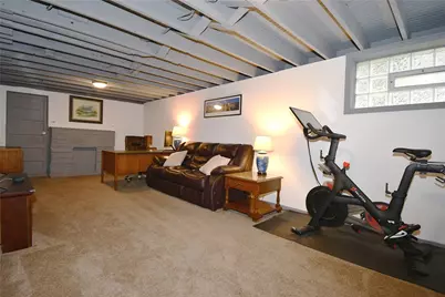 2131 Swallow Hill Rd, Scott Township, PA 15220 - Photo 24