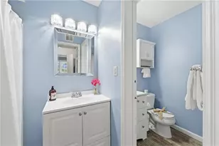 1110 Chatham Park Dr, Scott Township, PA 15216 - Photo 44