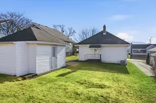 1820 Polk St, Aliquippa, PA 15001 - Photo 6