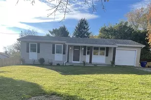 313 Linwood Dr, Evans City, PA 16033 - Photo 1