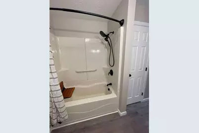 313 Linwood Dr, Evans City, PA 16033 - Photo 12