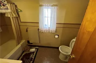 3931 Frederick St, Pittsburgh, PA 15234 - Photo 16