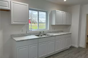 100 Water St, Fredonia, PA 16124 - Photo 6