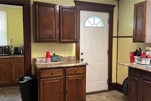 304 Spruce Ave, Sharon, PA 16146 - Photo 8