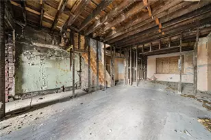 5434 Kincaid St, Pittsburgh, PA 15206 - Photo 2