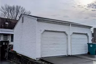 1822 Ellsworth Ave, Heidelberg, PA 15106 - Photo 2