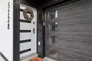 5228 Dresden Wy, Pittsburgh, PA 15201 - Photo 2