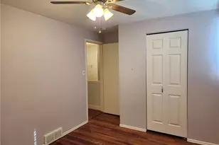 1156 N Wheeler Dr, Pittsburgh, PA 15208 - Photo 10